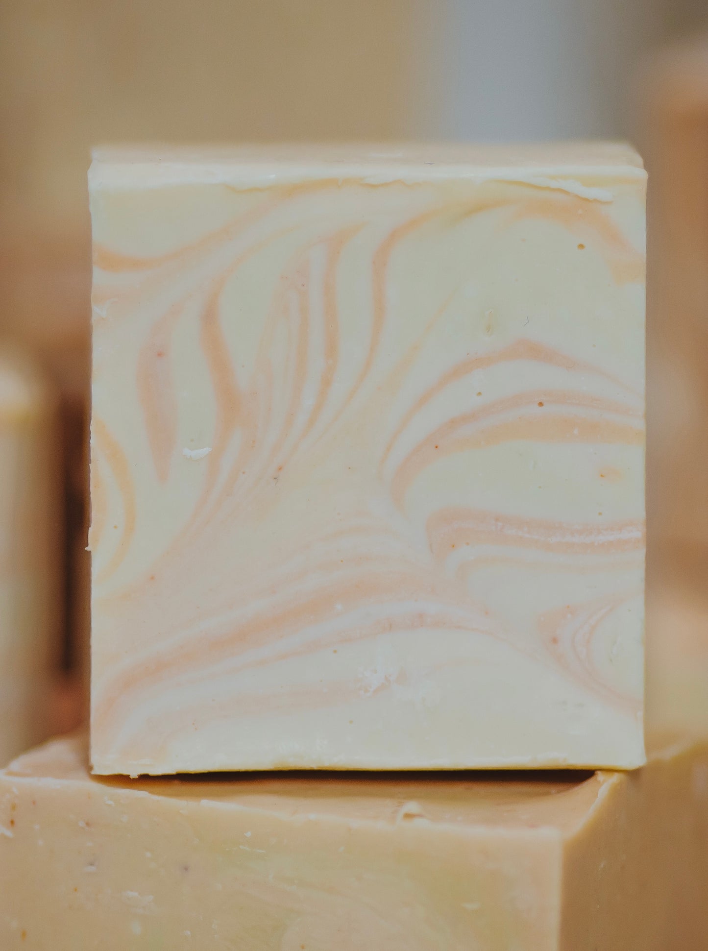 savon ménager solide rose