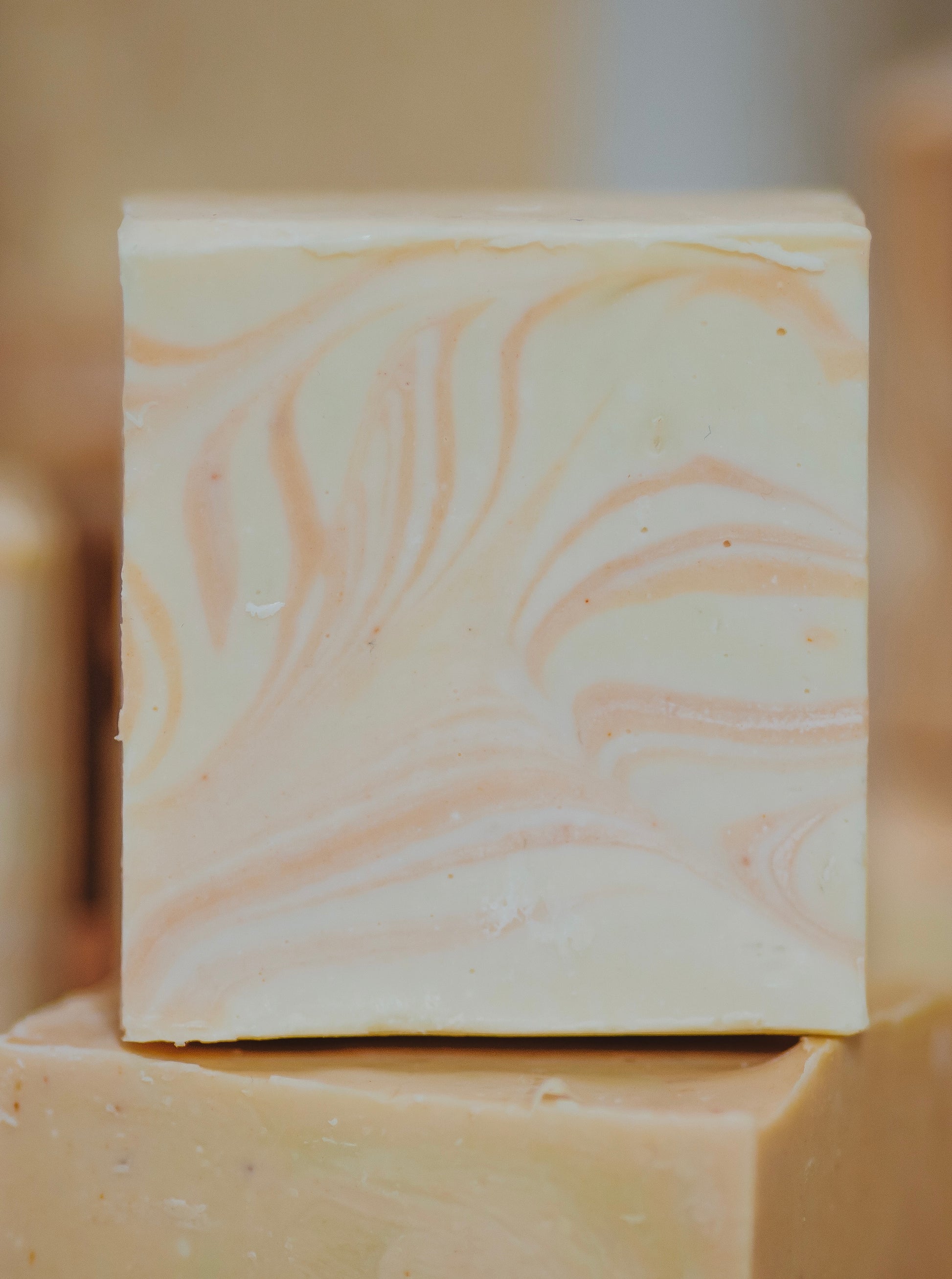 savon ménager solide rose