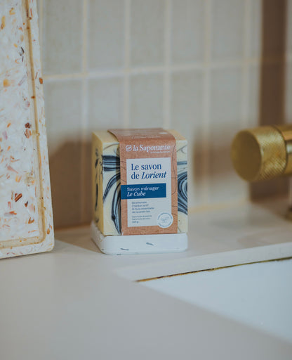 Savon ménager solide artisanal, huiles végétales recyclées, La Saponante Lorient